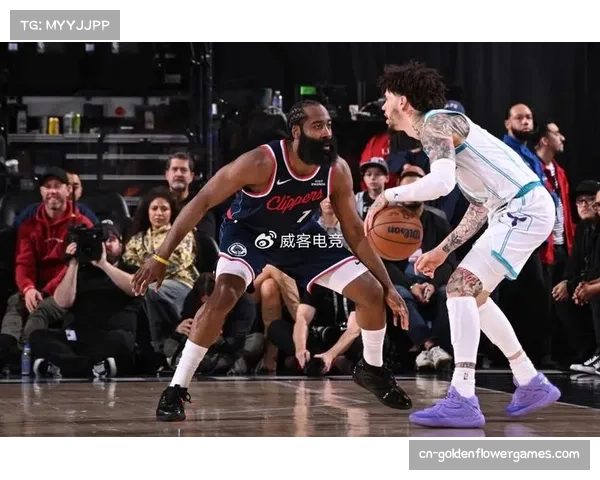 哈登里程碑之夜表现稳定，率队主场轻松过关