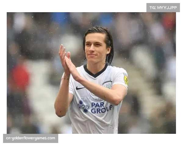 卡雷拉斯左路连过四人低射破门，皇马打破僵局瞬间